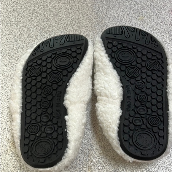 White kids : toddler Fuzzy Slippers with Yellow Smiley Face - Picture 2 of 7
